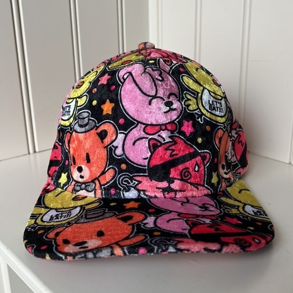 Five NIGHTS AT FREDDY’S Black Faux Velvet Cartoon SnapBack Hat - Picture 6 of 14